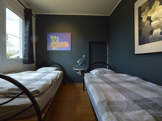 Bedroom 2, Cozy Chalet With Pond, Malmedy, Liège