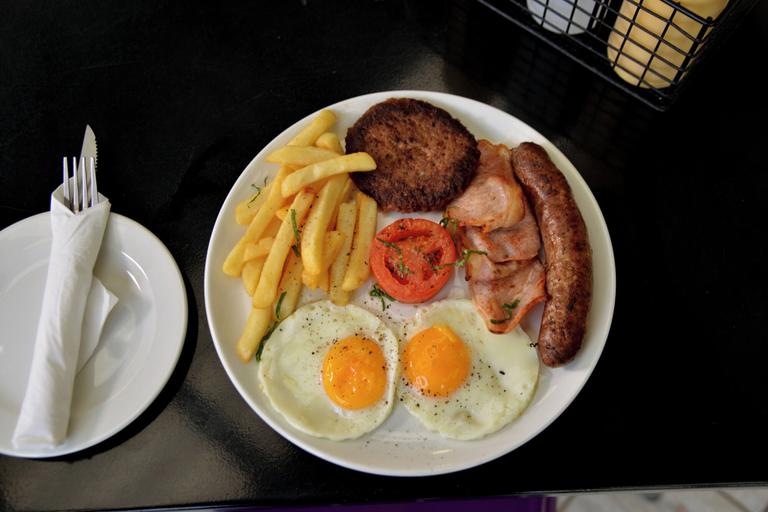 Food & Drinks 5, Sleepover Lanseria, City of Johannesburg