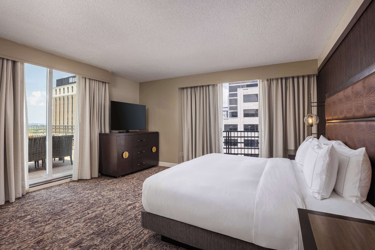 Bedroom 3, DoubleTree Suites by Hilton Austin Downtown Capitol, Travis