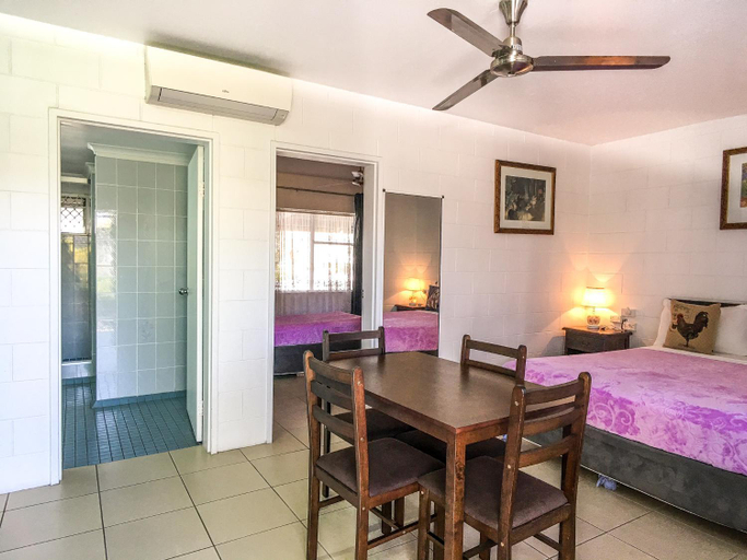 Dining Room 7