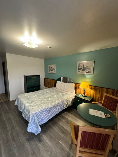 Bedroom 12