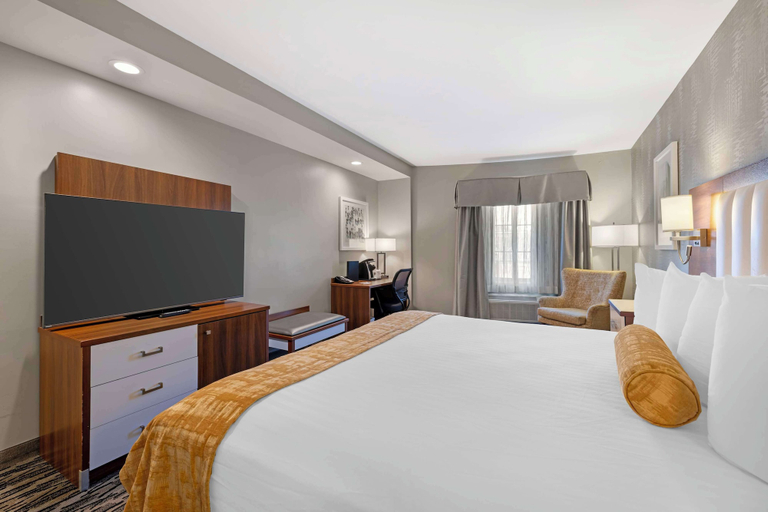 Bedroom 4, Best Western on the Avenue, Erie