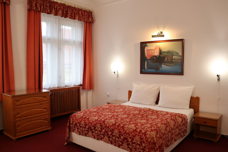 Bedroom 3, Unitas Residence, Praha 1