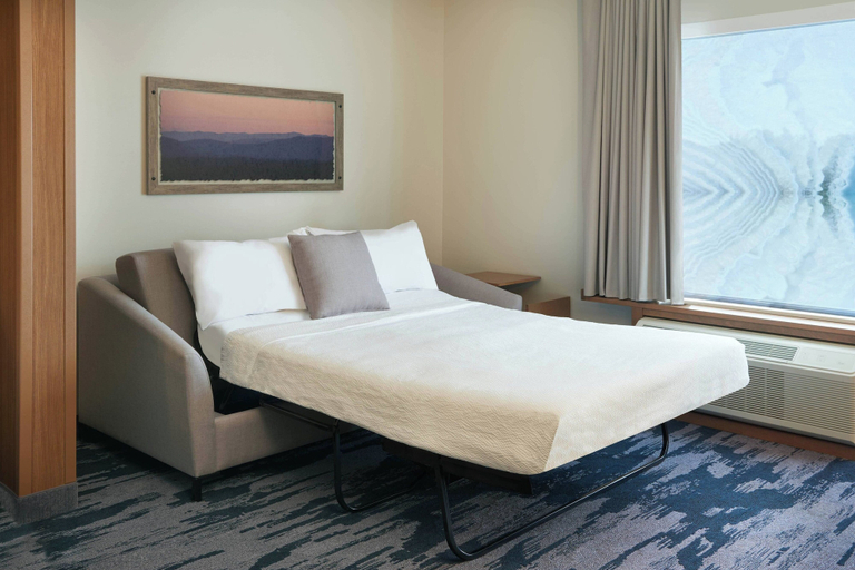 Bedroom 3, Fairfield Inn & Suites by Marriott Orillia, Simcoe