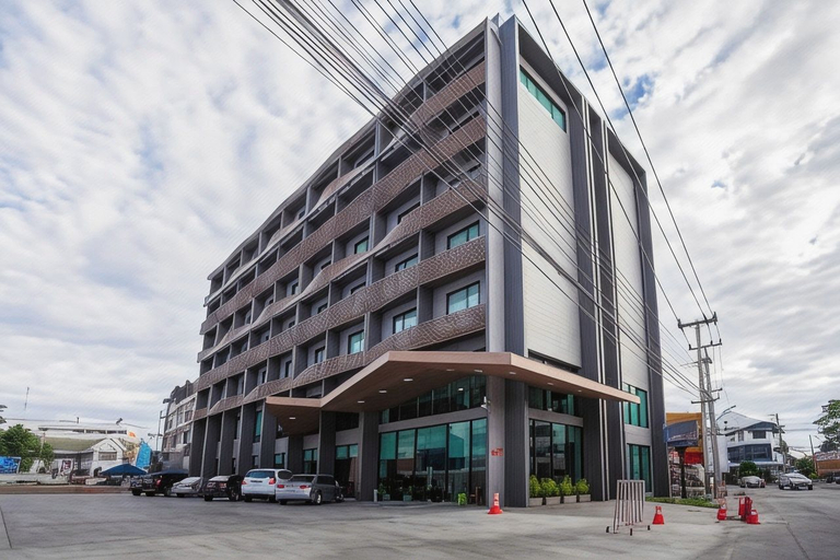 Exterior & Views 2, Leosor Hotel, Muang Nakhon Ratchasima