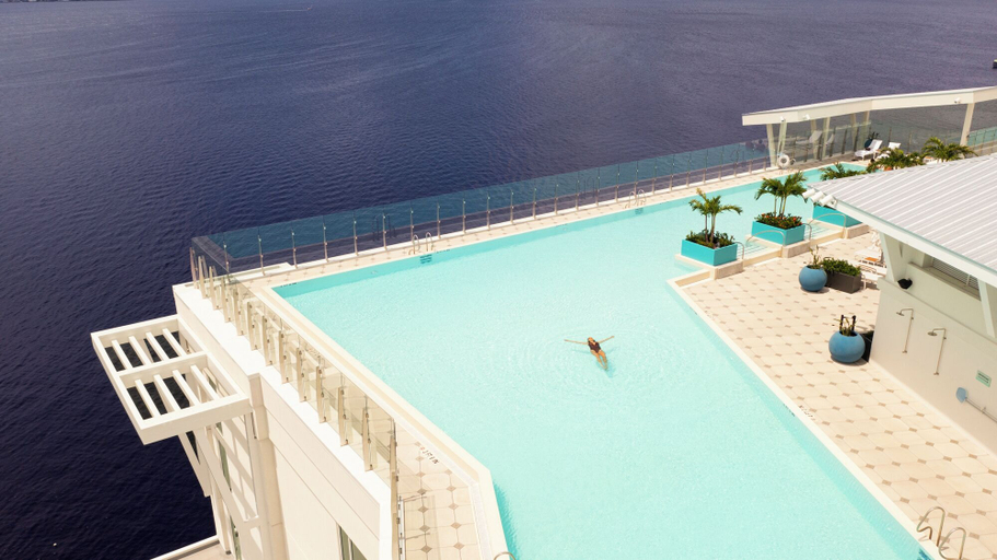 Sport & Beauty 3, Sunseeker Resort Florida Gulf Coast, Curio Collection Hilton, Charlotte