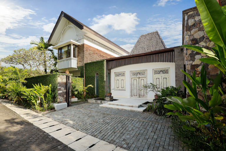 Puri Tibo Tanjung, Sanur, Denpasar