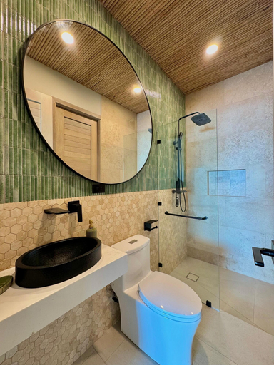 Bathroom 4, Malibu At Pacific Marlin, Tola