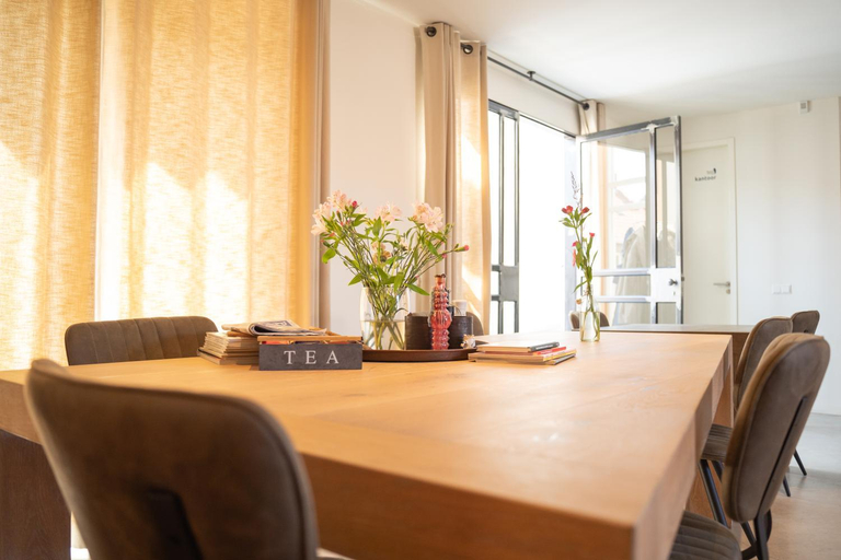 Others 3, Table d'Hote Teune & Janna, Veere