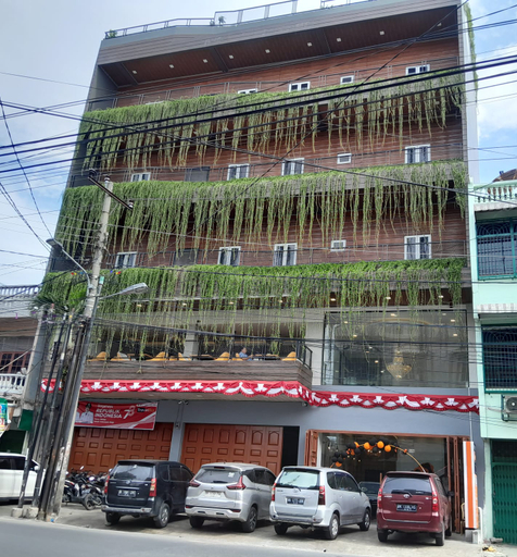 Exterior & Views 3, TravelBiz Hotel, Medan