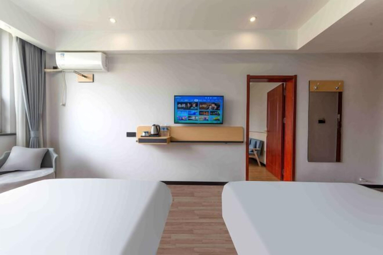 Bedroom 5, Yichu Hotel, Jingmen