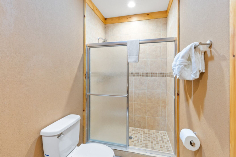 Bathroom 3, Elegant Elite Estate By Ghosal Luxury Lodging, Sevier