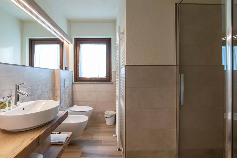 Bathroom 5, Hotel Relais Du Foyer, Aosta