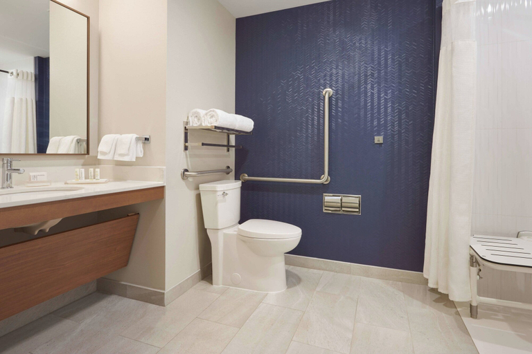 Bathroom 4, Fairfield Inn & Suites by Marriott Orillia, Simcoe