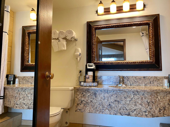 Bathroom 4, Best Western Sheridan Center, Sheridan