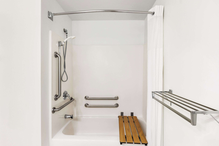 Bathroom 4, Country Inn & Suites by Radisson, St. Cloud East, MN, Benton