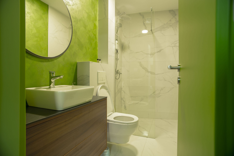 Bathroom 2, Lux Apartments, Priština