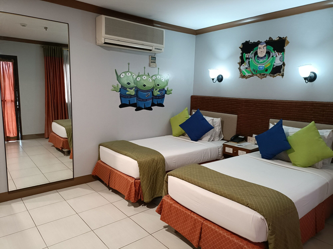 Bedroom 4, Golden Pine Hotel, Baguio City