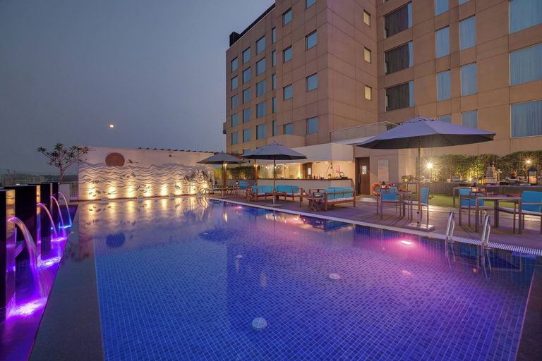 Sport & Beauty 2, Courtyard by Marriott Surat, Surat