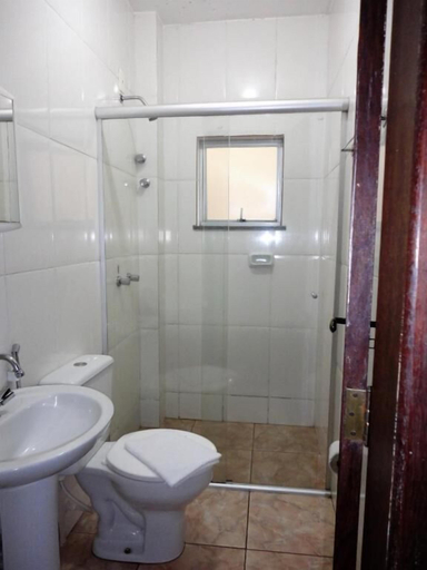 Bathroom 4, Brasil Center Hotel, João Monlevade