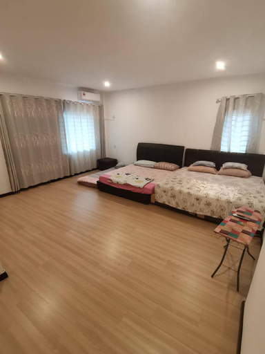 Others 5, Ting Bintulu Homestay, Bintulu