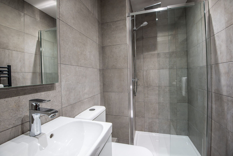 Room 5, The Barrington, Durham