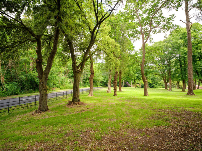 Others 5, Tyrrells Park, Hampshire