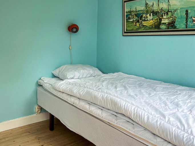 Room 3, 4 Star Holiday Home in Solvesborg, Sölvesborg