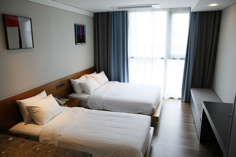 Bedroom 3, J-One Hotel, Cheongwon