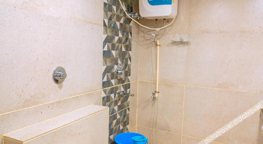 Bathroom 4, CALANGUTE CASTLE, North Goa