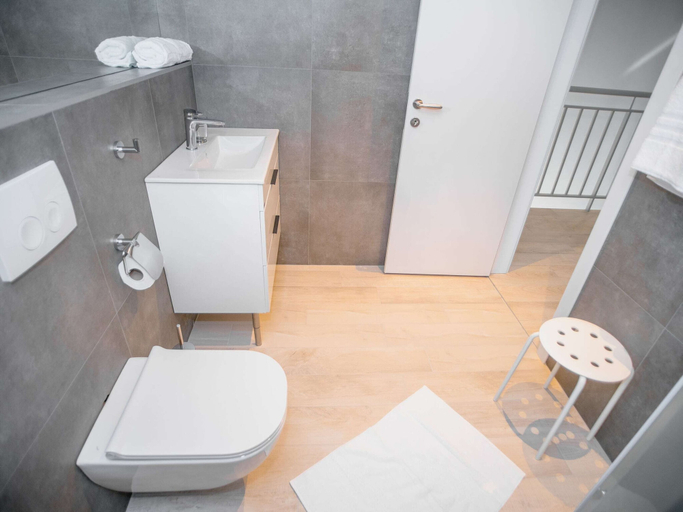 Bathroom 4, Quaint Holiday Home in Lovinac With Terrace, Lovinac