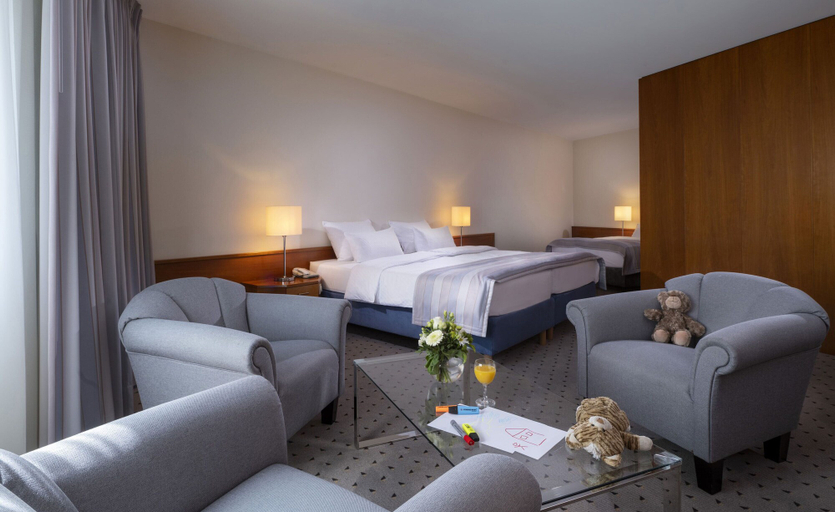 Bedroom 3, Maritim Airport Hotel Hannover, Region Hannover