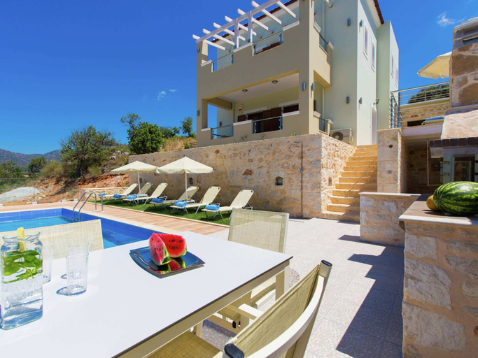 Exterior & Views, Villa in Crete With Private Pool & Beaches Nearby, Crete