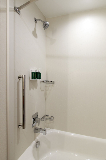 Bedroom 4, Fairfield Inn & Suites by Marriott Philadelphia Valley Forge/Great Valley, Chester
