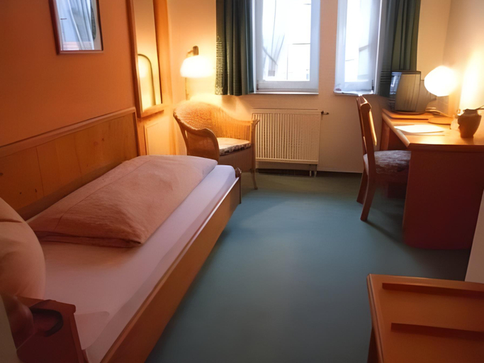 Bedroom 21