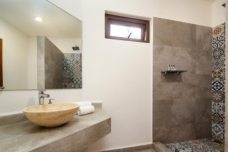 Bathroom 3, Casa Di Giulio, Compostela