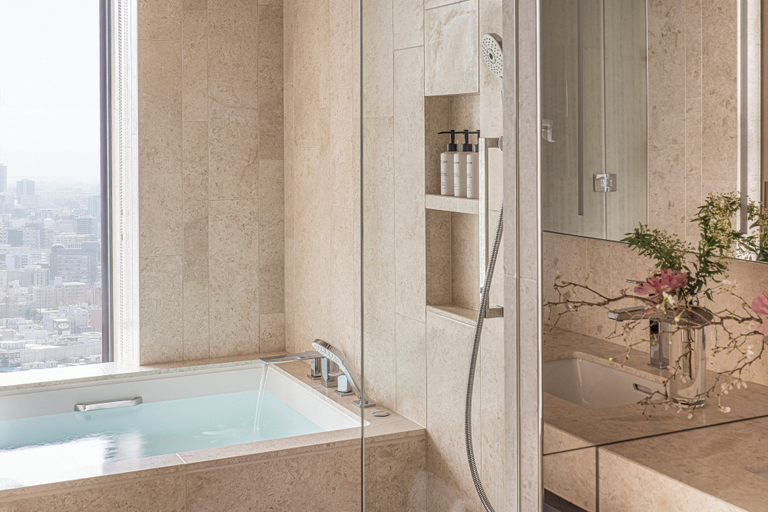 Bathroom 16