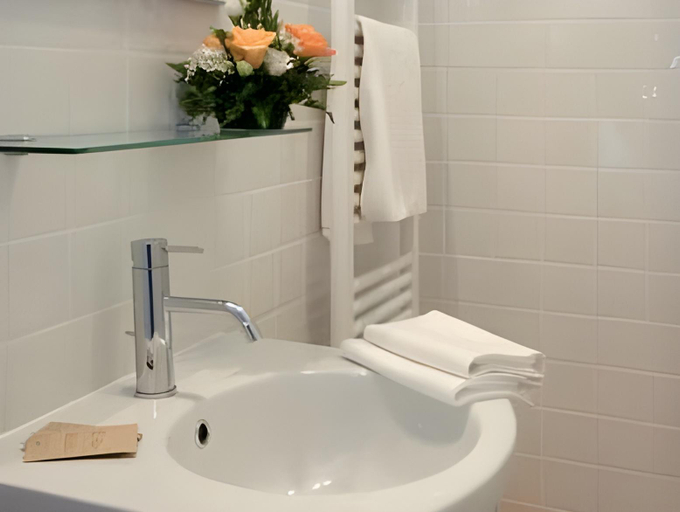Bathroom 4