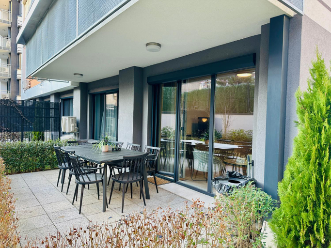 Others 4, 7th Sense boutique apartments, Stolichna
