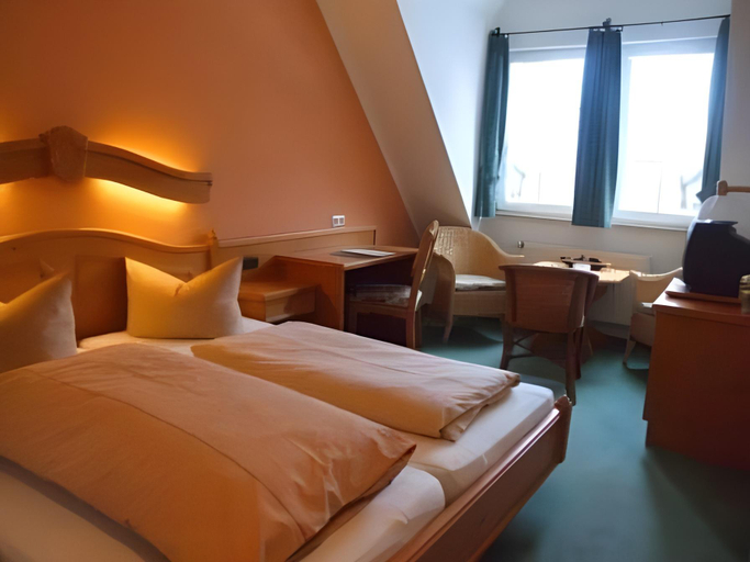 Bedroom 15