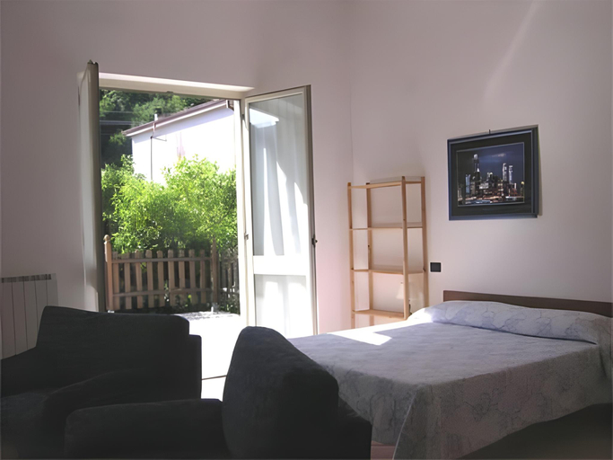 Bedroom 13