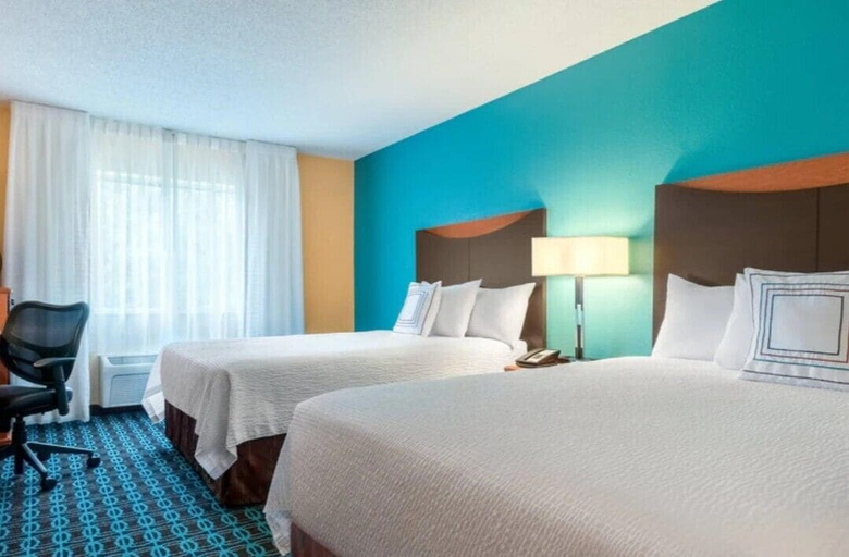 Bedroom 4, Fairfield Inn & Suites Stevens Point, Portage
