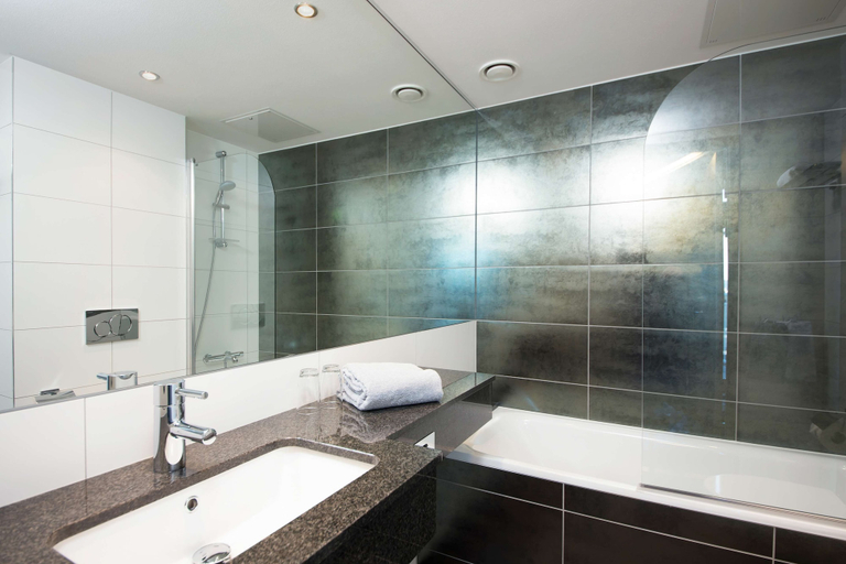 Bathroom 4, Scandic Ørnen, Bergen
