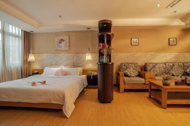 Bedroom 9