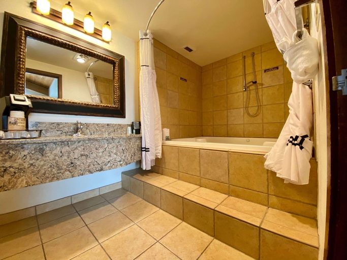 Bathroom 4, Best Western Sheridan Center, Sheridan