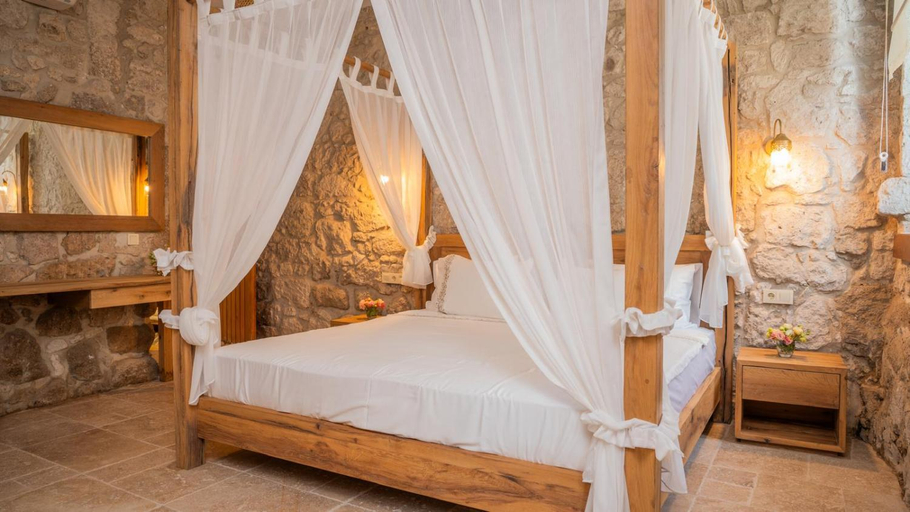 Bedroom 3, Alba tas otel, Çeşme