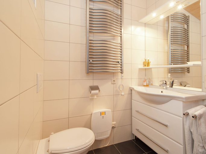 Bathroom, Chalet in Styria Near the ski Area, Murau