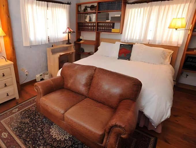 Bedroom 9