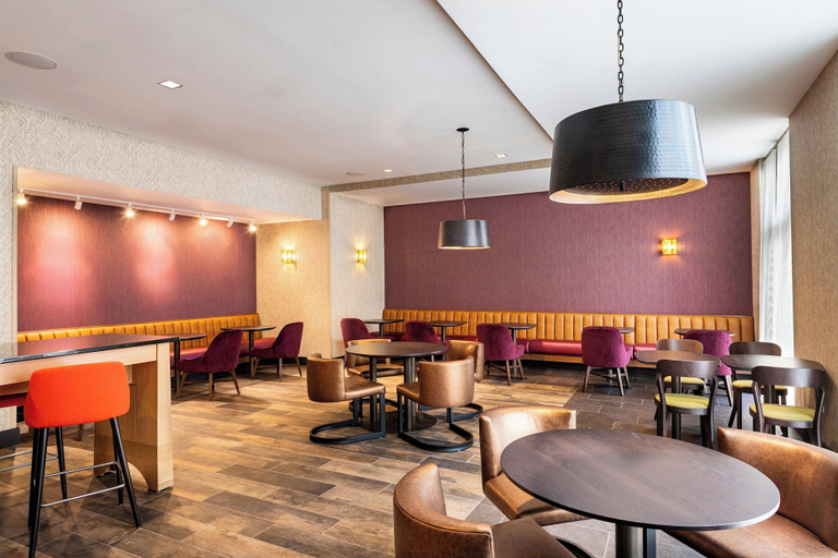 Food & Drinks 5, Courtyard by Marriott Winston - Salem Downtown, Forsyth