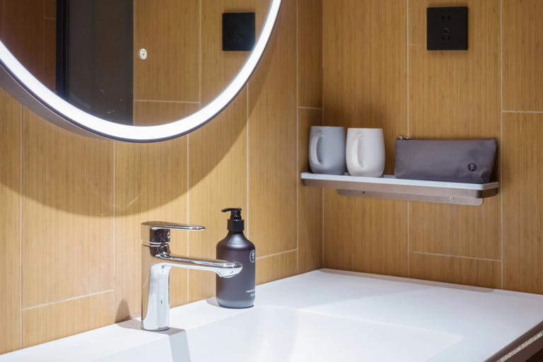 Bathroom 3, Ji Hotel Qionghai Wanquan River Renmin Road, Hainan